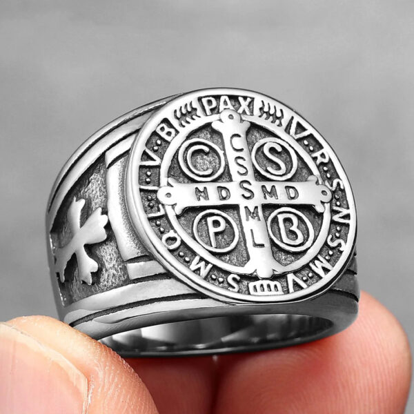 Anillo San Benito en Lima Perú