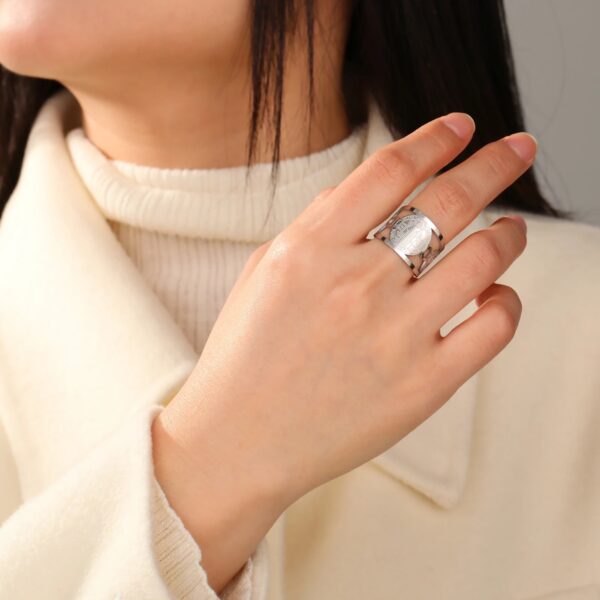 Anillo San Benito Silver Acero Inoxidable – Colección Mujer