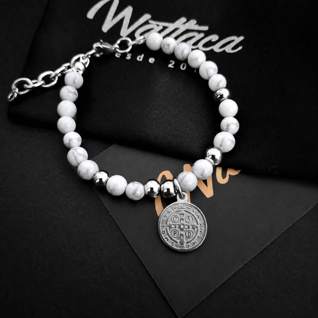 Pulsera San Benito Howlita en Wattaca Lima