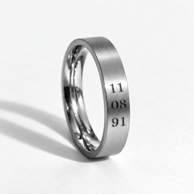 Anillo Fecha Minimalista Acero Titanio 4mm